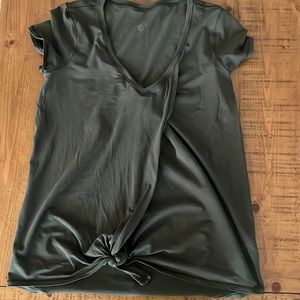 Women’s Lululemon top